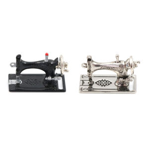 QUANSEN Metal Sewing Machine Dollhouse Miniatures Decoration 1:12 Scale Length 3.5cm