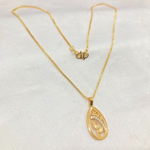 Desain Kalung Elegan: Kalung Lapis Emas Koye Aksesoris Fashion KLE-009