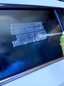 Car Sticker Remover Car Window Residue Remover Car Window Film Adhesive Sticker Cleaning Spray Glue/Sticker Remover Sticky Sticker Remover 450ml/Adhesive Remover / Sticky Residue Remover Bose Car Accessories Sticker Remover Spray sticker