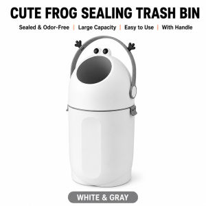【DAILY ESSENTIAL】 Character Trash Bin with Rotating Handle and Lid