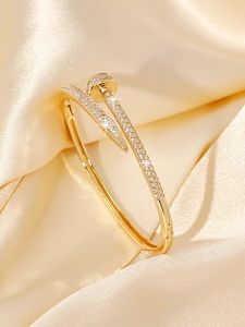 Cross-border versatile copper-plated zircon bracelet classic diamond-encrusted starry sky design foreign trade bracelet hand jewelry
