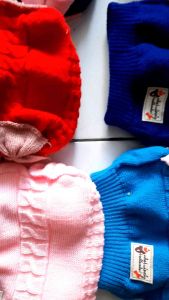 Kupluk Rajut Bayi Perempuan: Model Import & Topi Kepang Premium