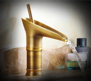 European Faucet  Antique Copper Basin Mixer Taps Retro Kitchen Basin Sink Lavatory Faucets Bathtub Faucet Cold and Hot Water Tap Washbasin tap