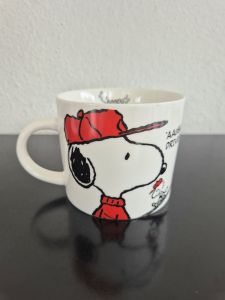 2015 Peanuts Worldwide LLC ceramic mug (Snoopy & Woodstock playing golf)