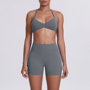 AE Seamless Solid Color Halter Neck Bra and Shorts Yoga Outfit Set Tight-Fitting Running and Fitness Two-Piece Set