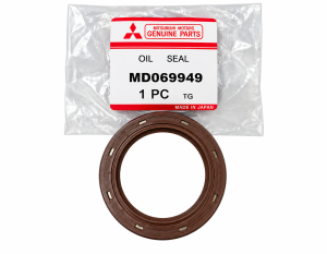 Mitsubishi Genuine Oil Seal MD069949