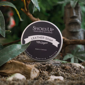 Shoes Up Leather Soap 200G - Xà Phòng làm sạch đồ da giày da áo da túi xách da