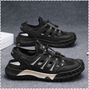 รองเท้าหลุม สไตล์การมองเห็น สวมใส่สบาย รองเท้าแตะฤดูร้อน กลวงระบายอากาศได้ดี ทนต่อสิ่งสกปรก ทนทาน