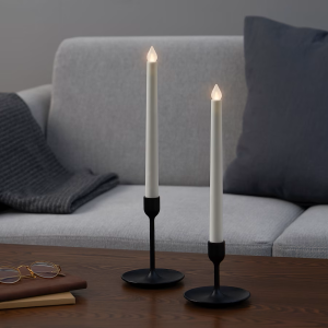 เทียน IKEA เทียน LED ชุด 2 ชิ้น ขาว/ใช้ในบ้าน ขนาด 28 ซม. ตั้งเวลาเปิดในตัวได้ เปิดค้างไว้ได้นานถึง 6 ชั่วโมง