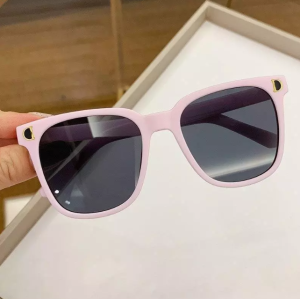 Malla Grosir - Kacamata Hitam Anak Trendy Style Untuk Wanita Dan Pria Aksesoris plh13