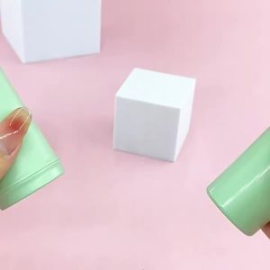 Small Portable Humidifier Handheld Humidifying Hydrating Apparatus Can Be Used As Emergency Charging Treasure