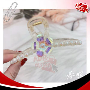 11cm transparent decorative hair clip designed specifically for women.