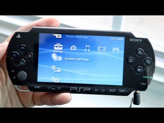 Psp 1000 in blue sale with 32gb