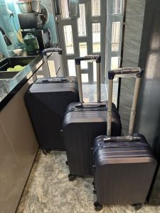 vali kéo du lịch mã 089 nhựa dẻo dai LOẠI 1 CHỐNG BỂ VỠ- CHỐNG RẠCH MÓC- CHỐNG XƯỚC S(BH 5N)