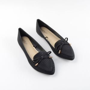 Free Shipping New Spring And Autumn Collection: Stylish Large-Size Pointed-Toe Flat-Soled Slip-On Casual Shoes For Women