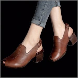 รองเท้าแตะส้นแบน ไม่เหนื่อย รองเท้าคุณแม่ ปากปลา ไม่รู้สึกเหนื่อย ฤดูร้อน พื้นรองเท้า รองเท้าส้นสูงมั่นคง