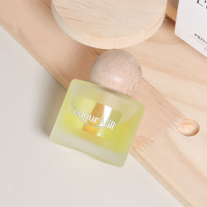 Lodeur Vill Perfume Kereta Peach Original Car Perfume Pewangi Kereta Rumah 50Ml Peach Honeyde Liquid Car Home Perfume