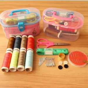 Set Alat Jahit Kecil Sewing Box Set Small / Benang Jarum Jahit Gunting