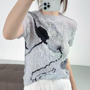 NEW ⭐   Best Seller ⭐   Miyake style three-dimensional oil painting floral high-elastic T-shirt ruffled and wrinkle-resistant short-sleeved round-neck slim and versatile top