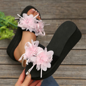 [Free Shipping] New Plus-Size Round-Toe One-Strap Wedge-Heeled Sandals With Rhinestone Flower Embellishments Fashionable WomenS Sandals