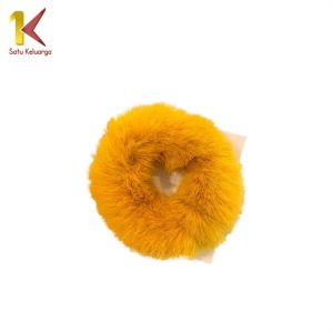 Satu Keluarga Ikat Rambut Bulu Pompom Polos Elastis C877 Karet Aksesoris Rambut Cepol Scrunchie