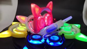 Huaqiangbei New Head-Mounted Bluetooth Luminous Wireless Cat Ear Charging Gradient Color Stereo Surround Gaming Headset