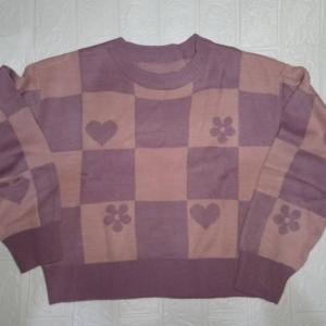 SWEATER RAJUT KOTAK LOVE FLOWER CROP I LUARAN OUTFIT TERBARU I OOTD WANITA KEKINIAN