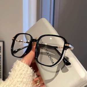 VIVOLILV 【ส่วนลด 50%】 👓👓  2025 แว่นตาแฟชั่นใหม่กรองแสงสีน้ำเงินแว่นตา Myopia แว่นตาคอมพิวเตอร์แบบพกพากลางแจ้ง UV