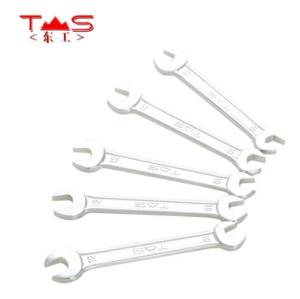 TS ประแจ ปากตาย แหวนข้าง ขนาด 8 ถึง 50 มิล [ตัวเดี่ยว ขนาดตามตัวเลือก *ไม่ได้ขายเป็นชุด*] ขนาด 8 9 10 11 12 13 14 15 16 17 18 19 20 21 22 23 24 25 26 27 28 30 32 36 38 41 46 50 มม