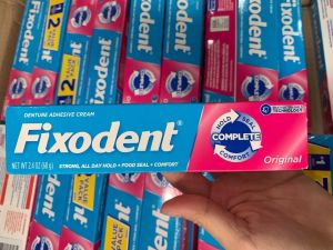 1 tuýp Keo dán hàm răng giả Fixodent Denture Adhesive Cream Original 68g của Mỹ