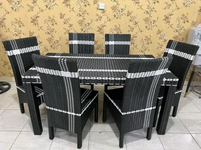 Meja makan rotan sintetis 6 kursi 150x80 cm