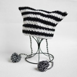 DOWNA Casual Cap Cute Cat Ears Womens Hats Pointed Pullover Knitted Wool Cap Japanese Beanie Hat Striped Ins Little Devil