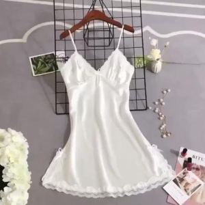 ชุดนอนไม่ได้นอน ลายลูกไม้ ชุดนอนผ้าซาติน ชุดนอนผ้าลื่น ผ้าไหมน้ำแข็ง ฟรีไซต์ ใส่ได้ตั้งแต่ 35-65 กก. พร้อมส่ง 7 สี #S01