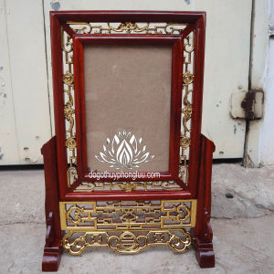 Khung ảnh bàn thờ gia tiên kép dơi nền gỗ hương cỡ ảnh 21×3125×35