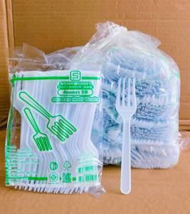 ส้อมพลาสติก ส้อมส้มตำ ส้อมเล็ก ส้อมสีขาว ยี่ห้อSB ยกมัด 10 แพค จำนวน 500 คัน