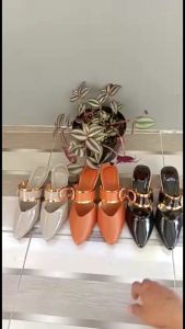 sepatu slip-on hak kaca terbaru