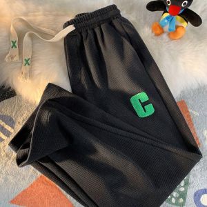 Quần ống rộng chất tổ ong chữ C - Quần thể thao chất mang lại sự trẻ trung