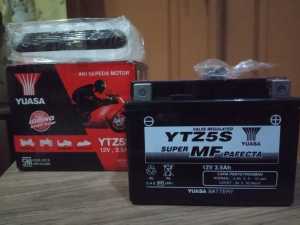 Aki motor YUASA YTZ5S untuk Yamaha Vixion Xeon Jupiter Z/MX New Mio J/GT Soul Beat Scoopy Karbu Supra x 125 Verza Genio spin Hayate 125 teg 12 volt/3 Ah Aki kering
