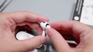 Bộ Nút Đệm Núm Silicon Ahastyle Có Lưới Chống Bụi Chống Ồn Thay Thế Cho Tai Nghe Airpods Pro 3 2