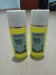 Toner infus badan  dosting 100 ml /  Toner Badan 100 ml Whetening 7x  biru dan kuning
