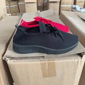 New Spring And Summer WomenS Sports Casual Shoes Fashionable Soft Sole Cloth Shoes Breathable WomenS Coconut Shoes