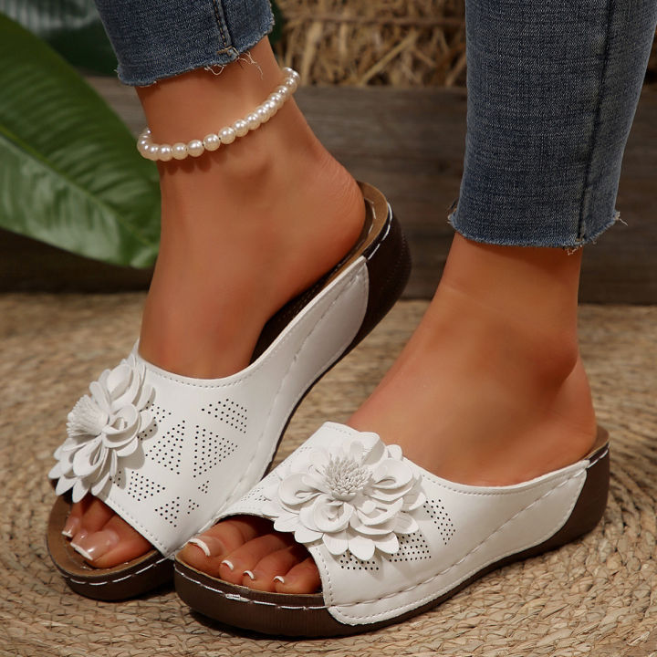 Free%20Shipping%20Plus%20size%2036-45%20thick-soled%20hollow-out%20women's%20floral%20wedge%20beach%20sandals%20-%20Image%206