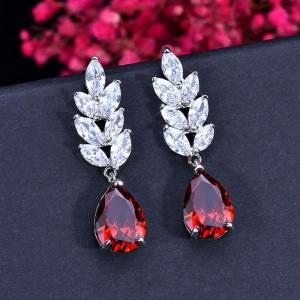 SEQUITO Elegant Bridal Accessories Teardrop Cubic Zirconia Long Dangle Earing For Women Wedding Banquet Earrings Jewelry With S925 Sterling Silver Ear Pins SE012 (Color:Green / White / Red)