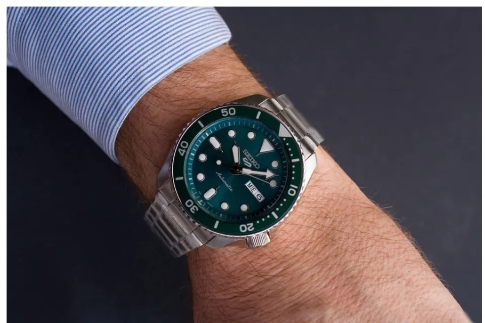 Seiko 5 sports online hulk