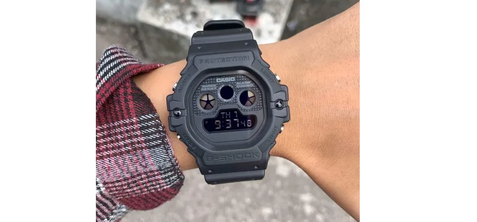 Casio dw5900bb online