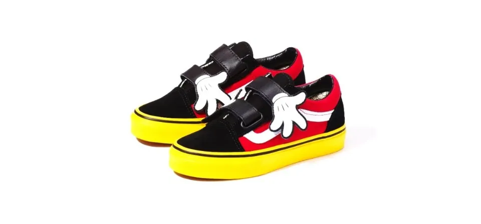 X disney mickey mouse old skool hot sale v sneaker