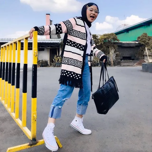 All Star Hijab Converse Style Dengan Sepatu Converse Hijab Style