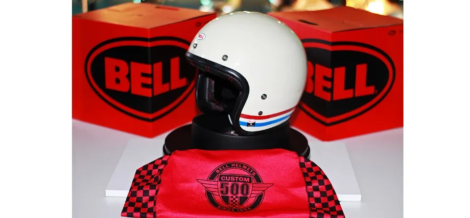 custom motorcycle helmet painting new york I threw some paint on this rad carbon fiber @simpson_motorcycle_helmets for  @acarmody716 I took some inspiration from my favorite 1977 pinball machine.  Keep an eye out for this on on the streets