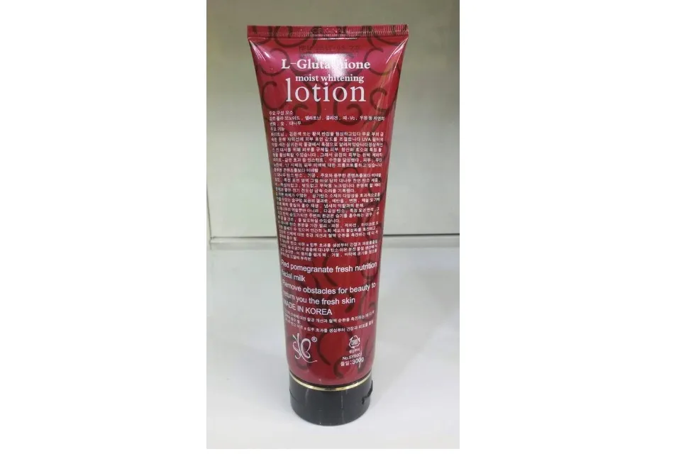 l-glutathione moist whitening lotion red pomegranate L-Glutathione Red Pomegranate Korea Whitening Body Lotion SPF50++ 300g
