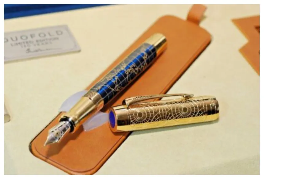 Parker - Limited Edition Parker Duofold LE Craft of Travelling Fountain Pen